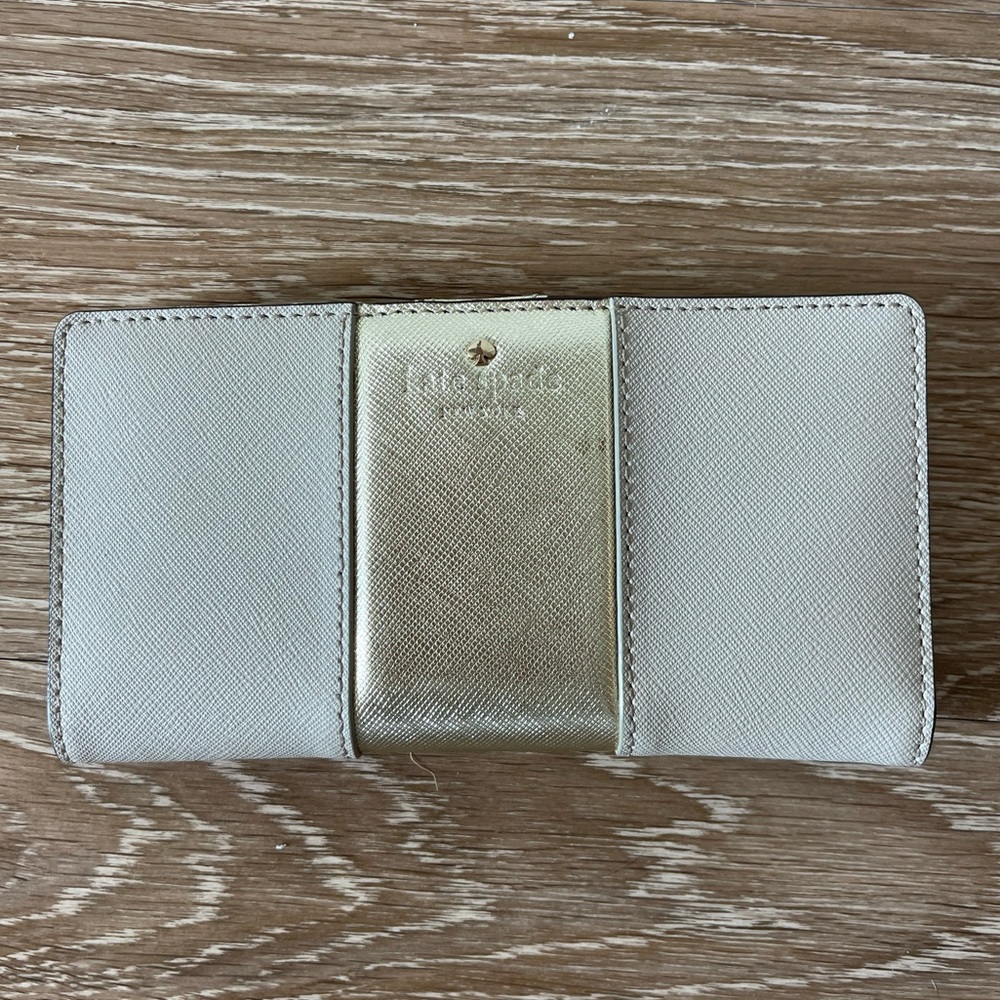 Kate Spade Snap Wallet Clutch Leather